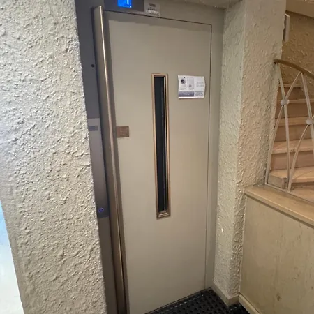 B&B Au Coeur De 25 3*