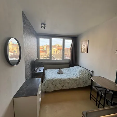 Bed & Breakfast Au Coeur De Valence 25